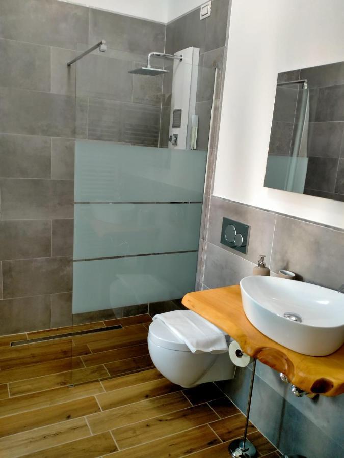 Suite Room Malpensa B&B Cardano Al Campo Exterior photo