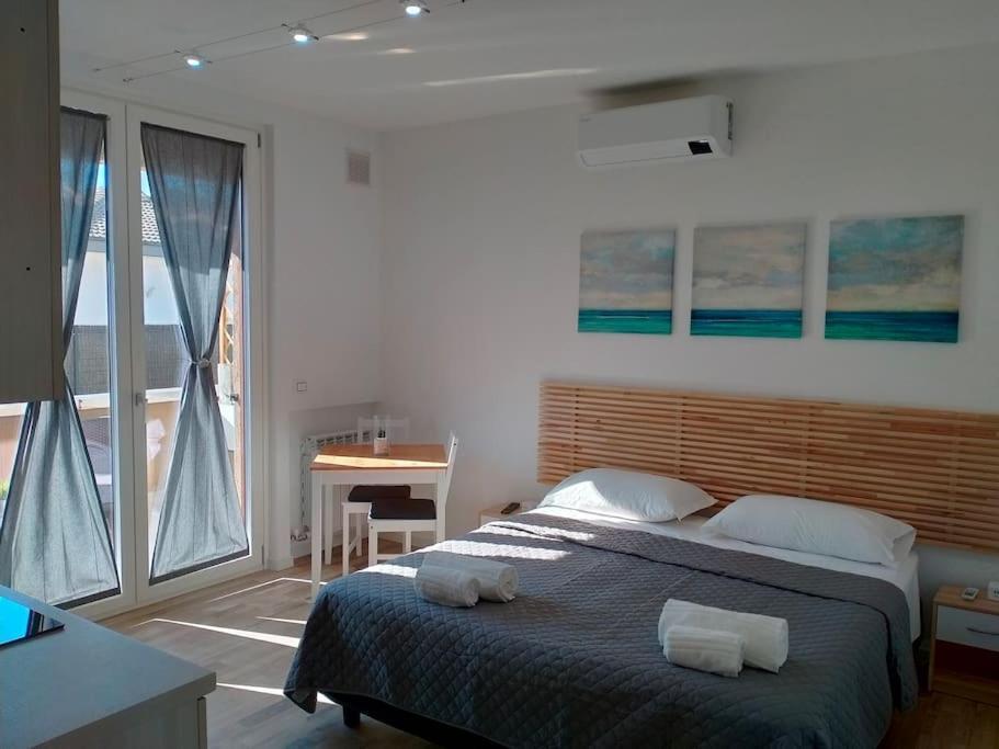Suite Room Malpensa B&B Cardano Al Campo Exterior photo
