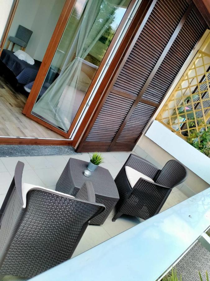 Suite Room Malpensa B&B Cardano Al Campo Exterior photo