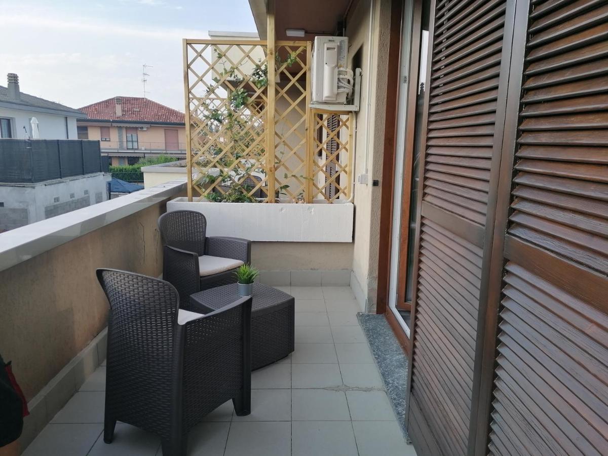 Suite Room Malpensa B&B Cardano Al Campo Exterior photo